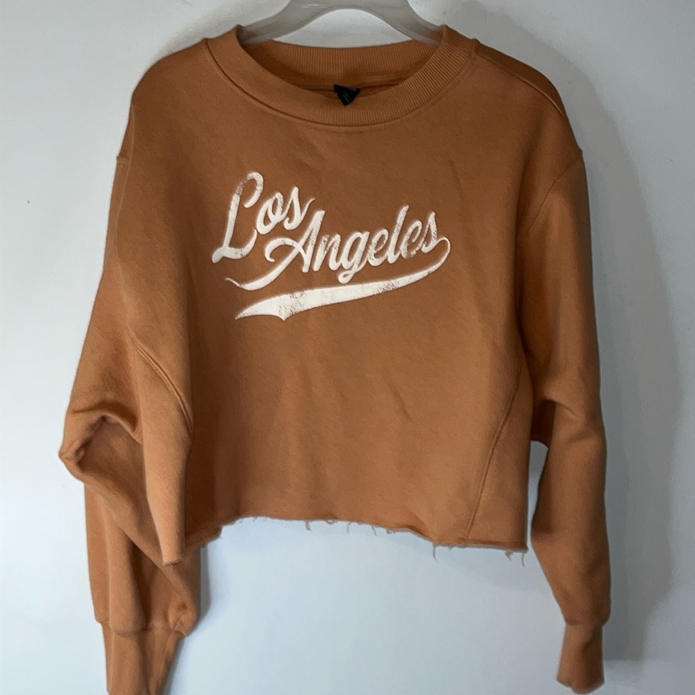 Wild Fable Cropped Sweatshirt Size Large Graphic Los Angeles Tan Oversized
